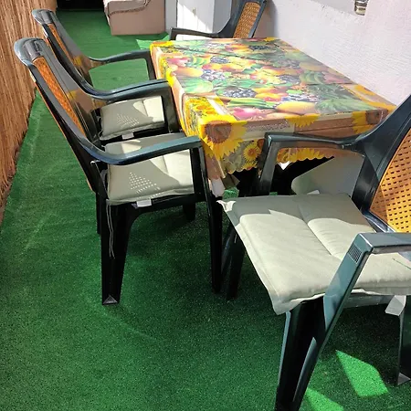 Seaside Primorski - Downтown - Free Parking Apartmán Varna